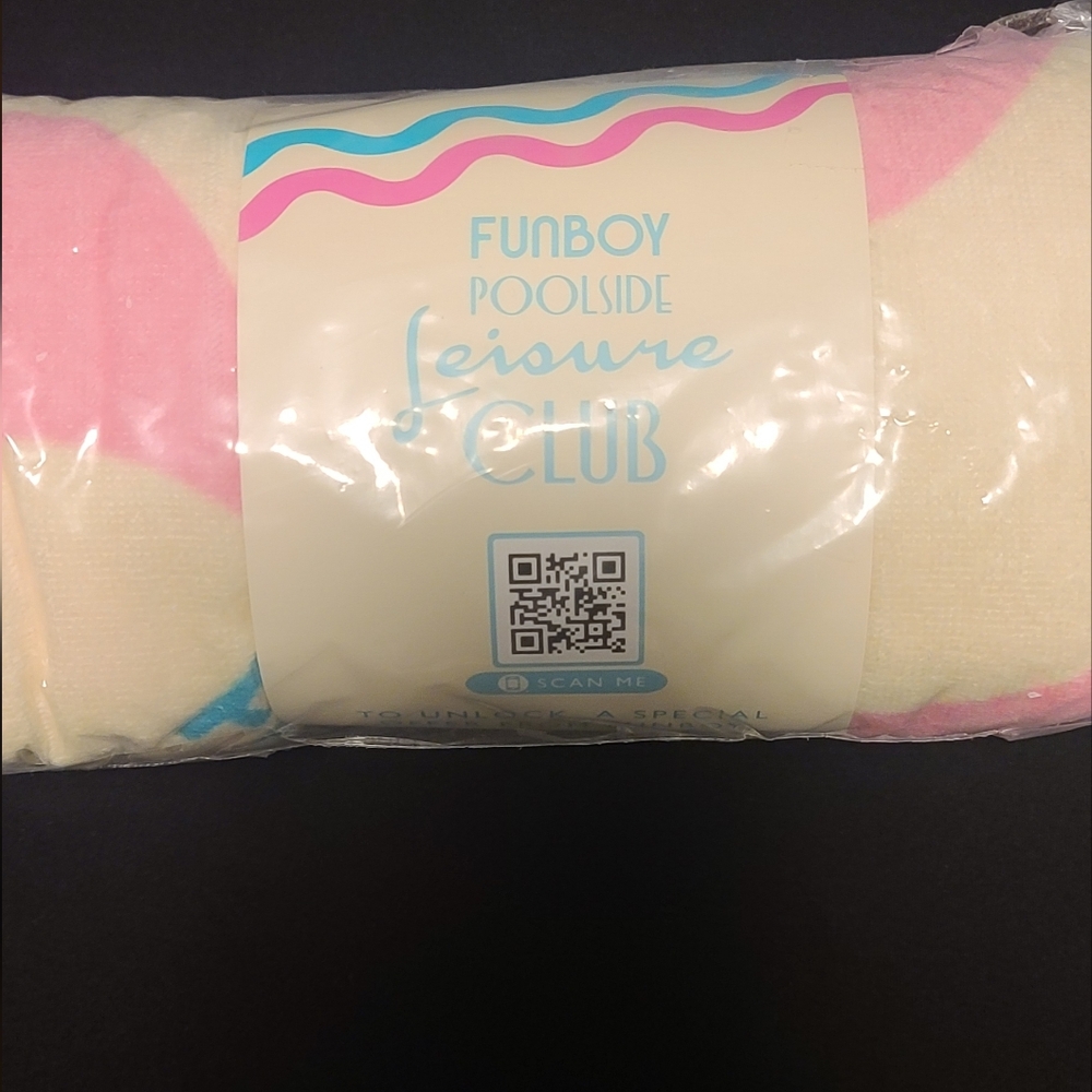 FUNBOY Beach Towel - Pink and Cream